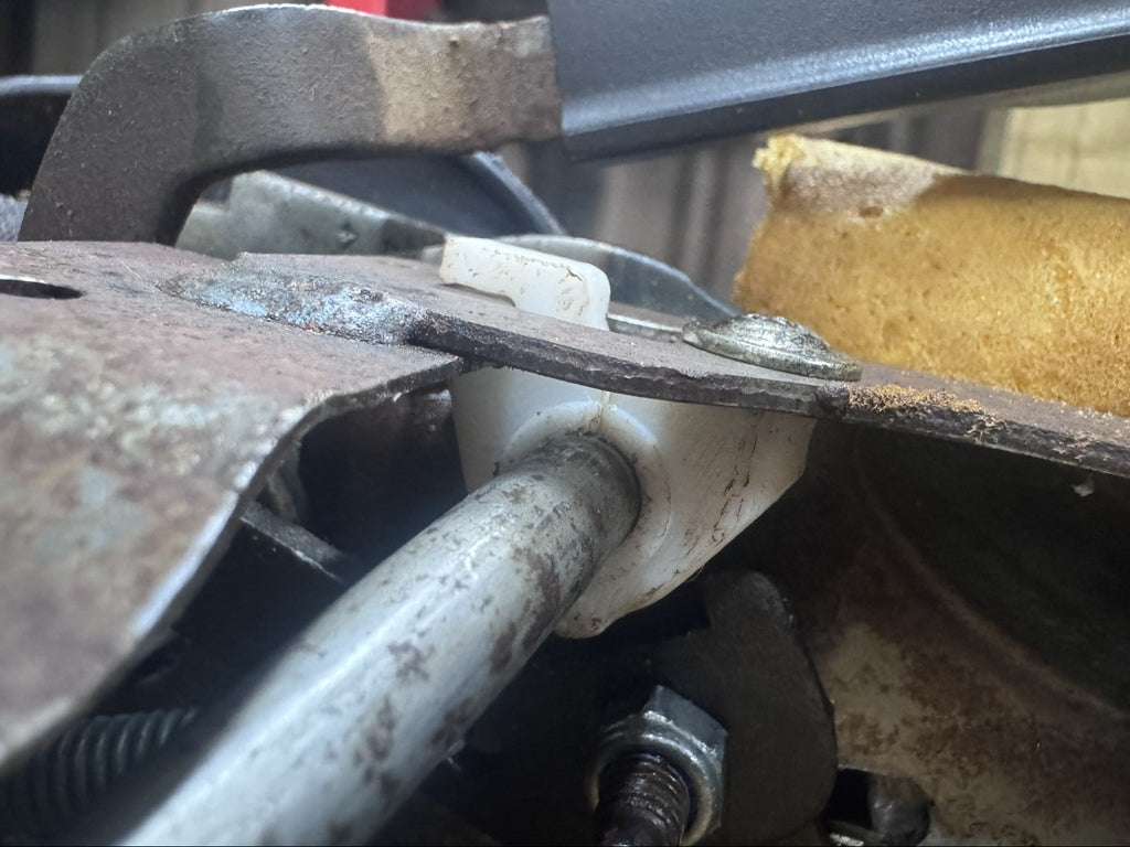 Ford Falcon Ute BA/BF/FG/FGX Seat Recliner Lever Clip Replacement (Pair)